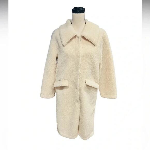 Marigold Shadows Faux Sherpa Teddy Coat Ivory/Off white Size Medium NWT - Picture 7 of 7